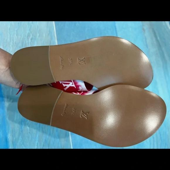 Louis Vuitton Escale sandals NEW $895 sz 37.5 100% Authentic - Picture 4 of 4